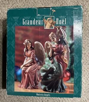 Grandeur Noel 2 Nativity Angel Christmas Figures Porcelain Handpainted N0087